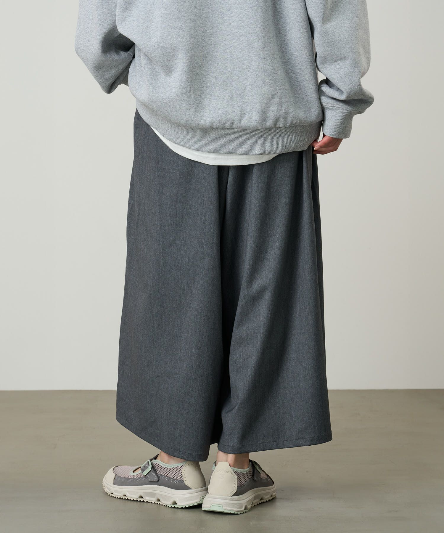 ストレッチギャバジンフレアパンツ｜STRETCH GABARDINE FLARE PANT