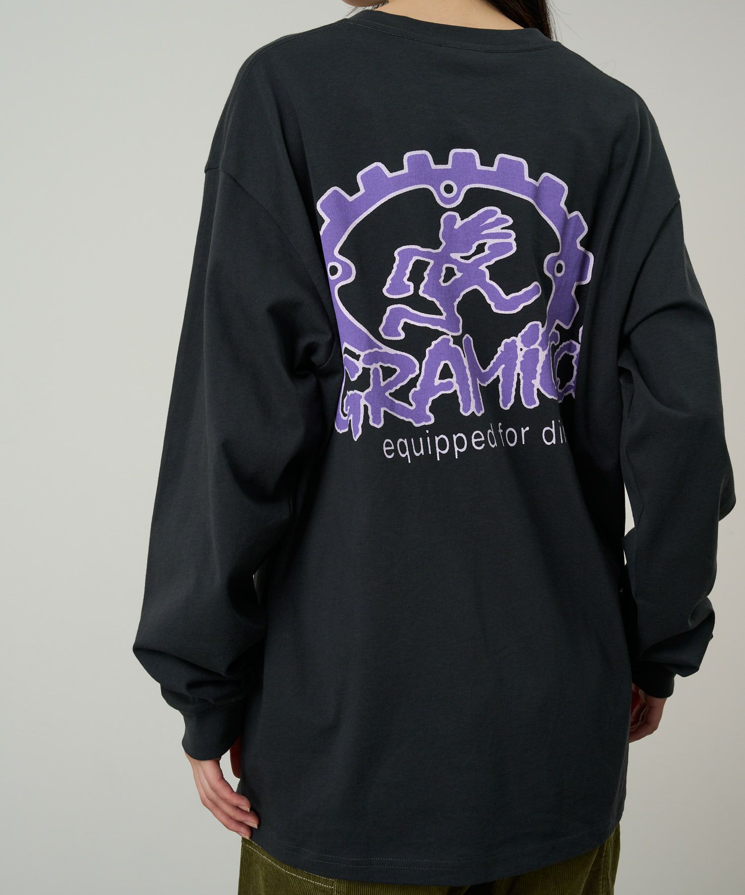 エクイップドフォーダートロングスリーブTシャツ | グラミチ 公式通販