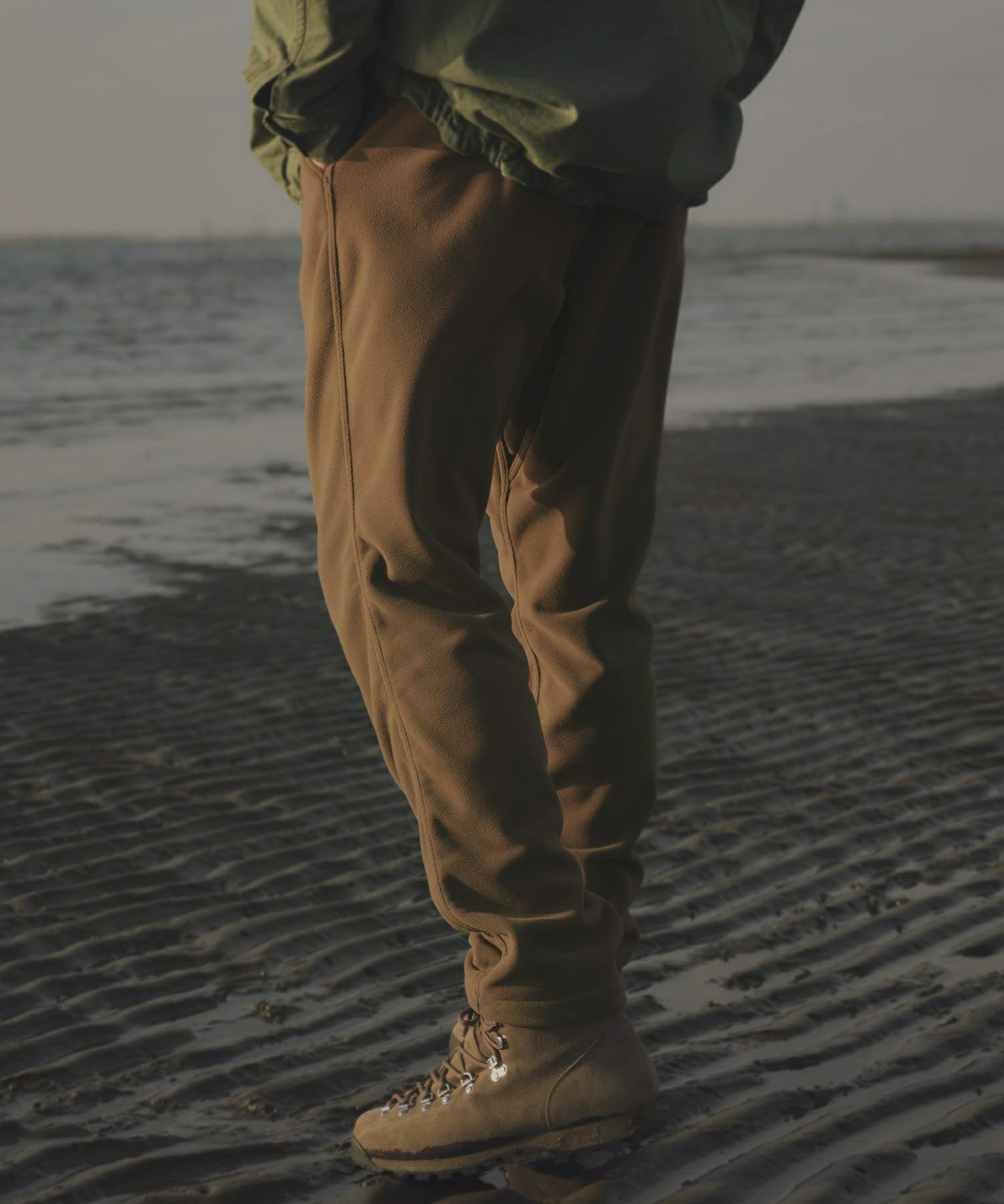 ウォーカーテーパードイージーパンツポリフリースポーラテックウィンド